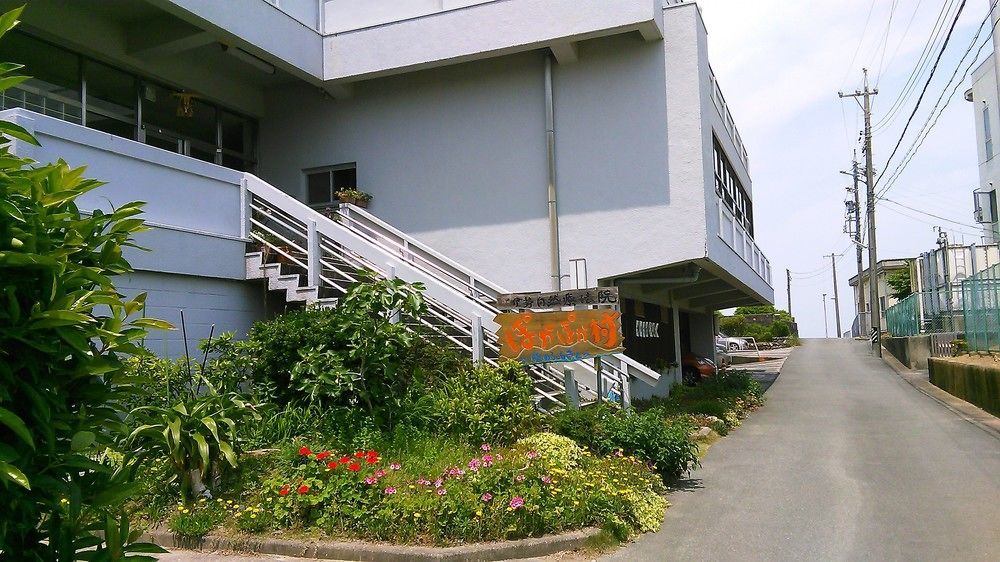 海辺のゲストハウスーぽかぽか村ー Ісе Екстер'єр фото